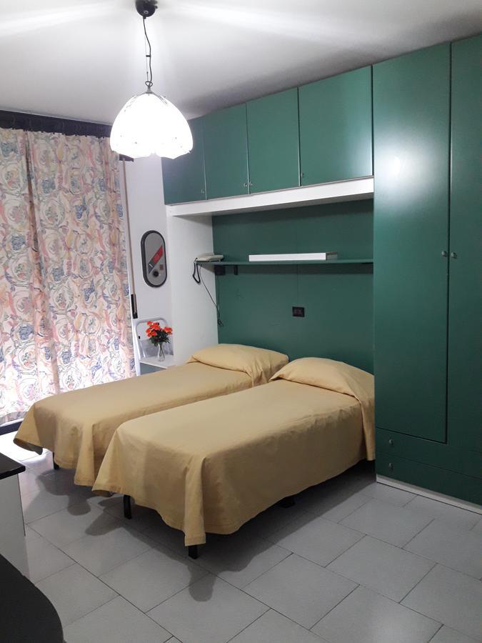 Albergo Piccadilly Medolago Екстериор снимка