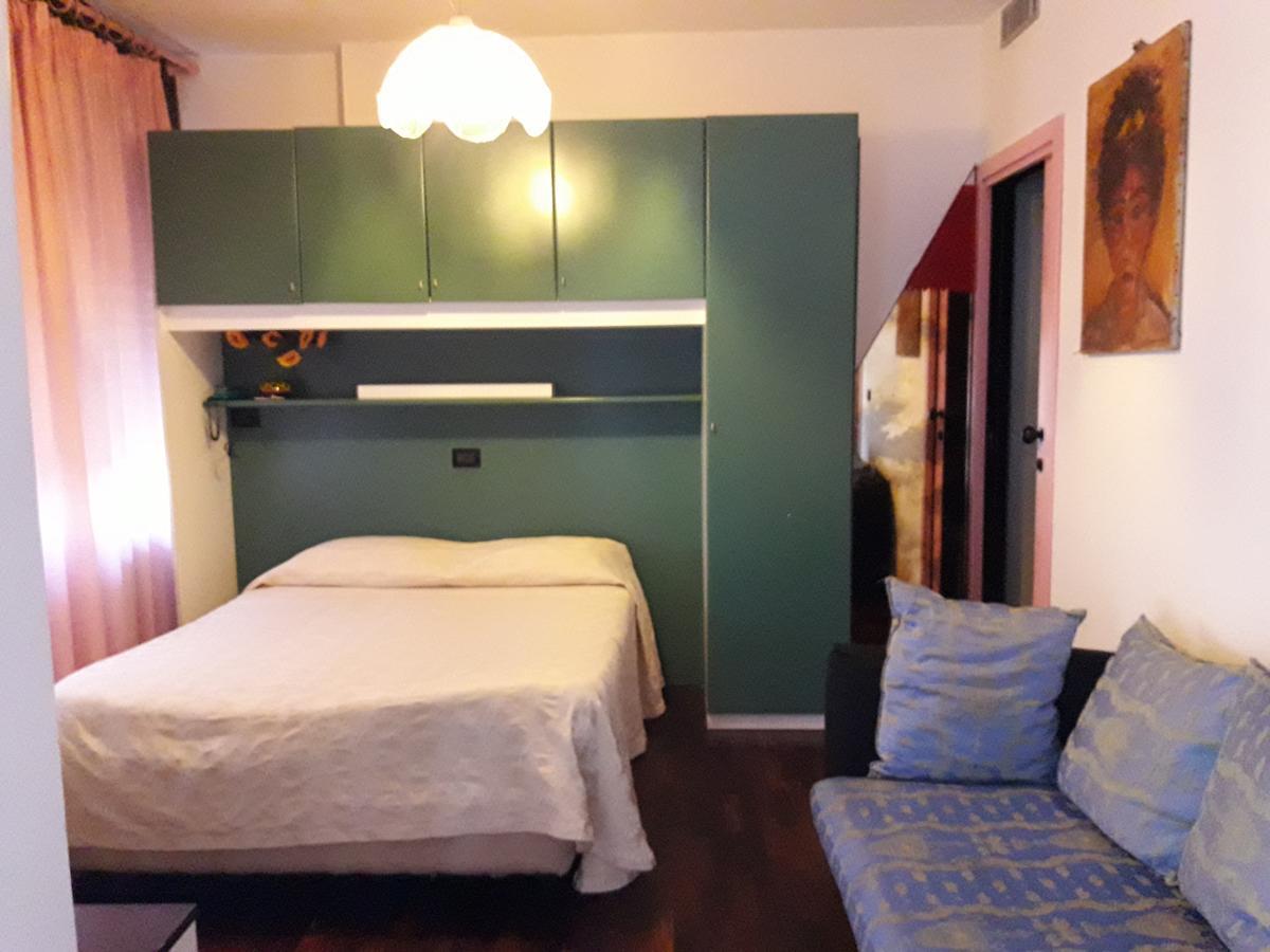 Albergo Piccadilly Medolago Екстериор снимка