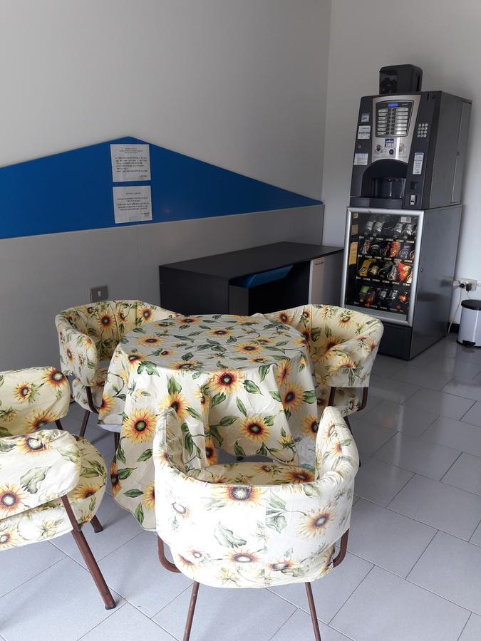 Albergo Piccadilly Medolago Екстериор снимка